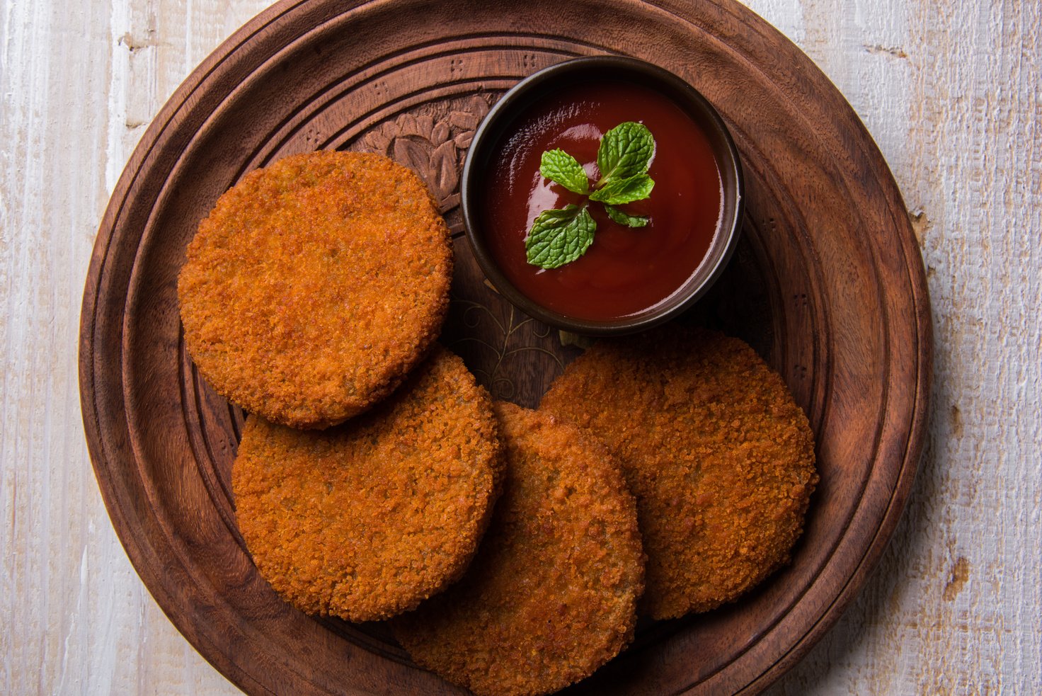 cutlet or fried potato or ragda patties / aloo tikki